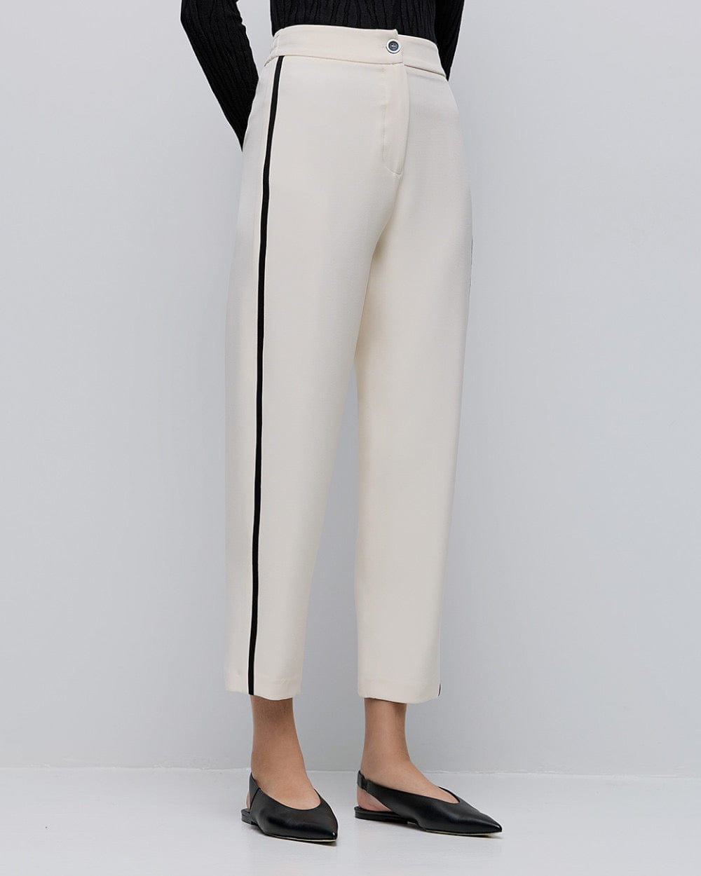 Pants with piping Detail